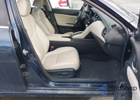 2019 Honda Insight Touring из США, поврежденный, VIN 19XZE4F9XKE025908